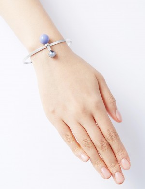 手鐲•舞動珍珠系列 Knock Knock Bracelet 大小珍珠手鐲