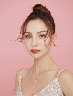 耳環• 情人節系列 Give U My Heart Earstuds 愛心交錯不對稱耳釘