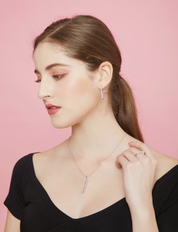 耳環• 鋯石珍珠系列 Full of Diamond Pearls Earrings豎排珍珠鋯石耳環