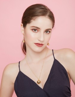 耳環• 質感金屬系列 Disco Ball Earrings鏤空鑽石球形耳環